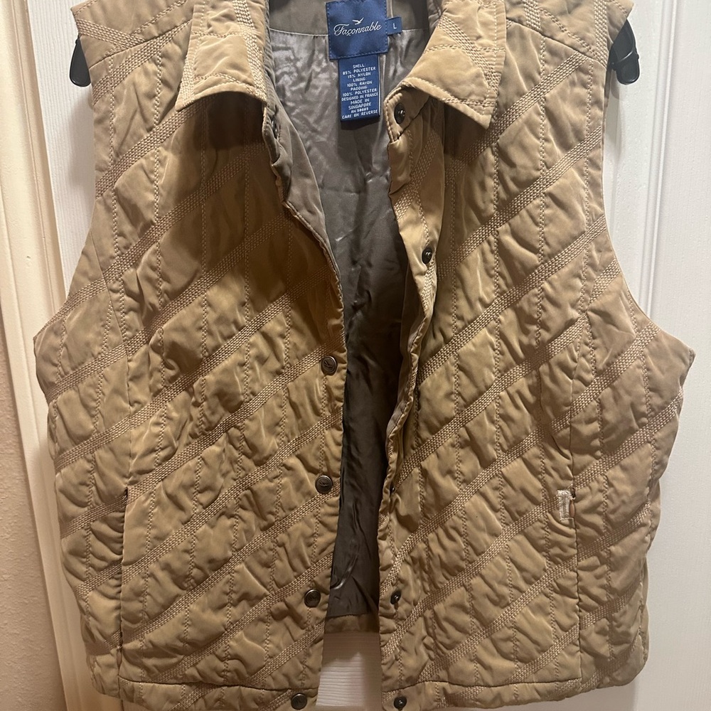 Faconnable Women’s Tan Quilted Vest size  Large
